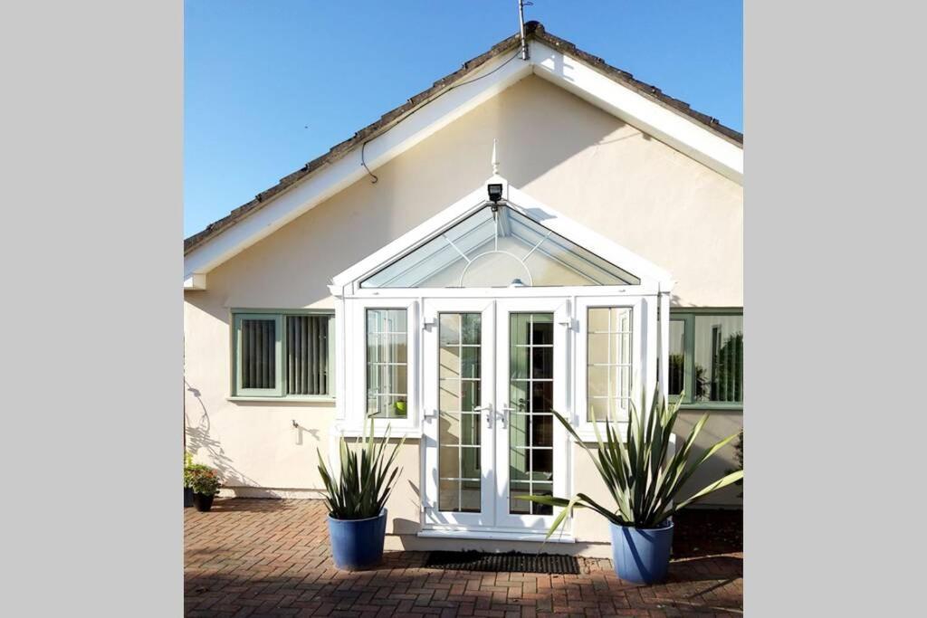 Cherry - Perfect Base For Two In Beautiful Pembrokeshire * Begelly