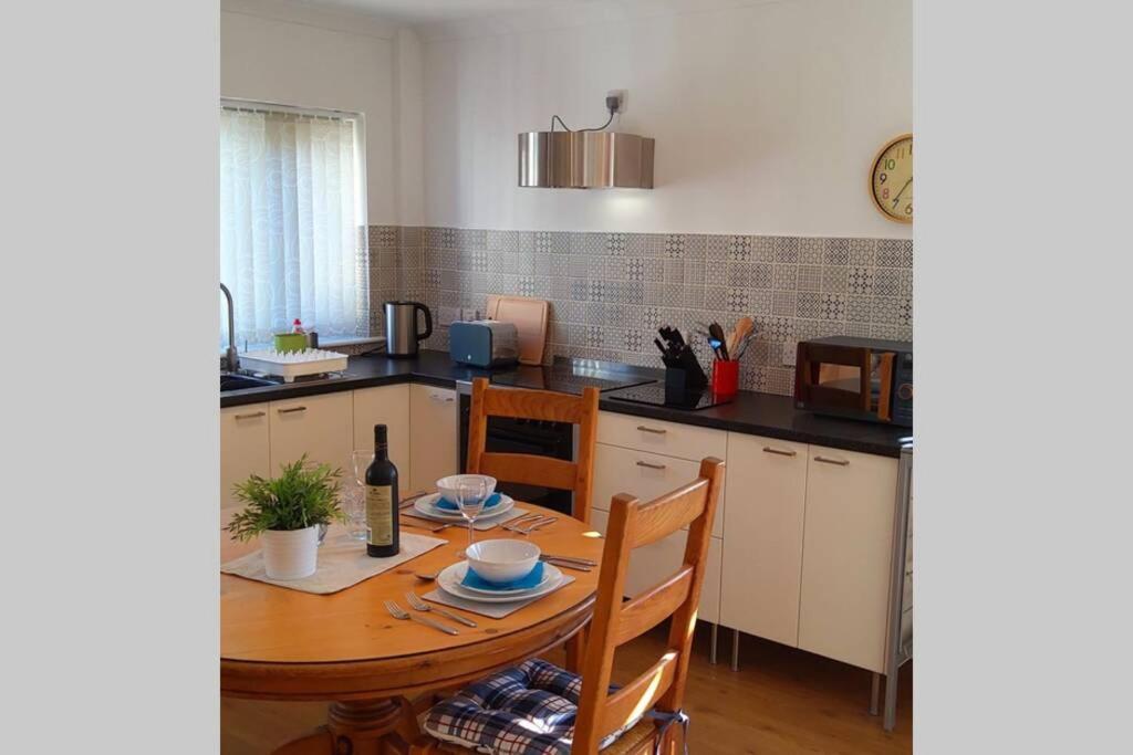 Cherry - Perfect Base For Two In Beautiful Pembrokeshire Holiday home *