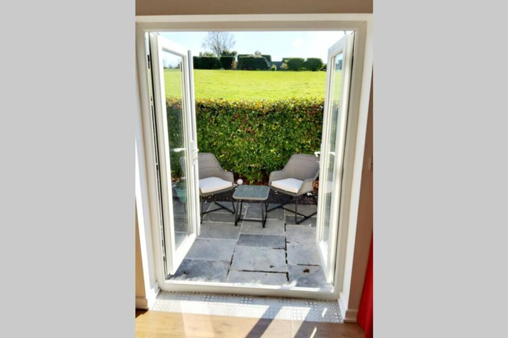 Cherry - Perfect Base For Two In Beautiful Pembrokeshire Holiday home Begelly
